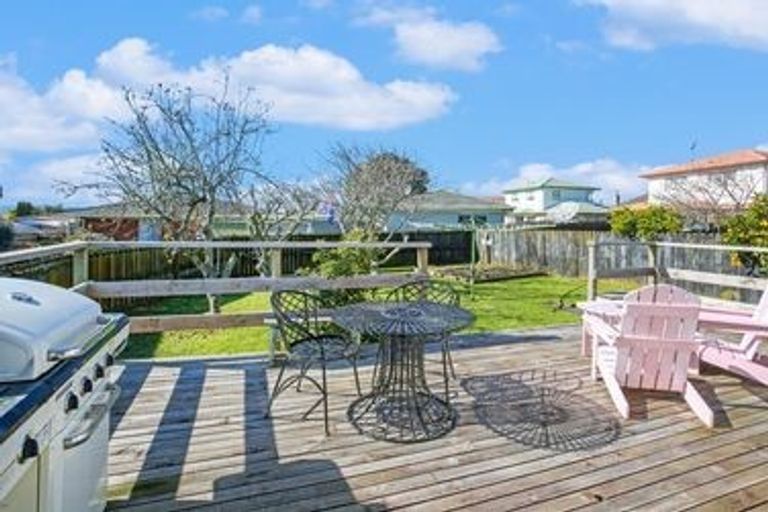 Photo of property in 12a Cooper Street, Pukekohe, 2120