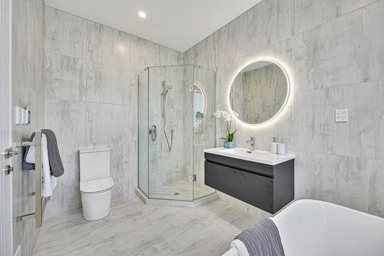 Photo of property in 4 Wheki Place, Swanson, Auckland, 0614