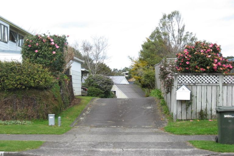 Photo of property in 3b Ballantrae Place, Highlands Park, New Plymouth, 4312
