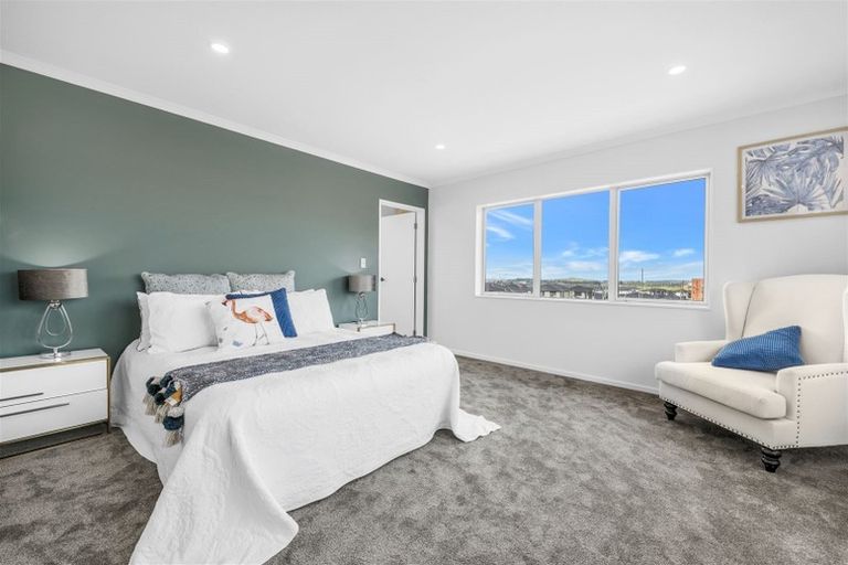 Photo of property in 13 Drumconnell Drive, Flat Bush, Auckland, 2019