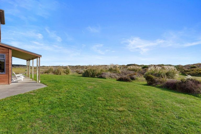 Photo of property in 80 Reay Mackay Grove, Waikawa Beach, Levin, 5573