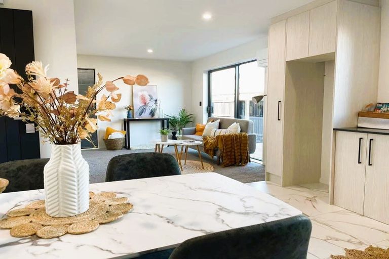 Photo of property in 452-454 Gloucester Street, Taradale, Napier, 4112