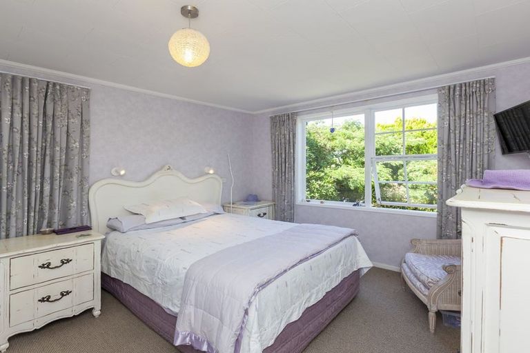 Photo of property in 75 Eatwell Avenue, Paraparaumu Beach, Paraparaumu, 5032