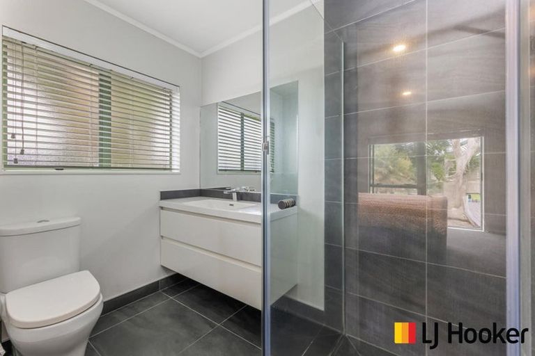 Photo of property in 62 Tington Avenue, Wattle Downs, Auckland, 2103