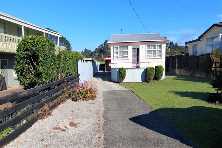 Photo of property in 564 Great South Road, Huntly, 3700