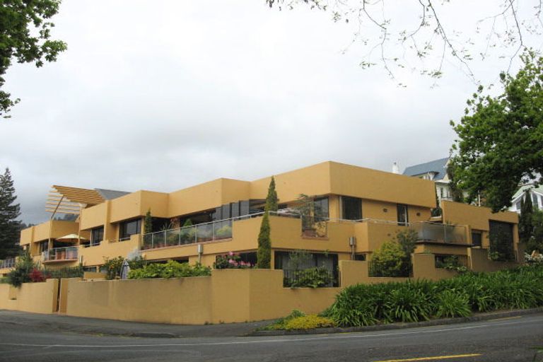 Photo of property in 8/27 Shelbourne Street, Nelson, 7010