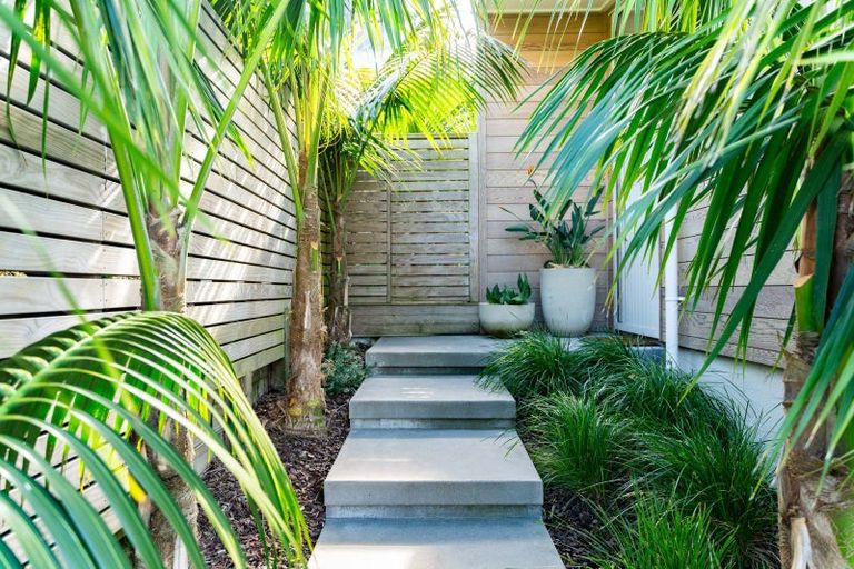 Photo of property in 13a Riverview Place, Waipu, 0582