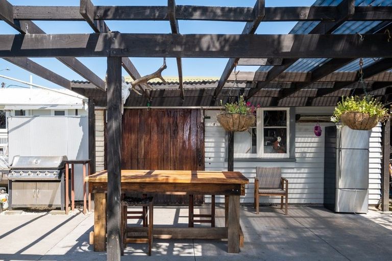 Photo of property in 211 Lumsden Road, Akina, Hastings, 4122