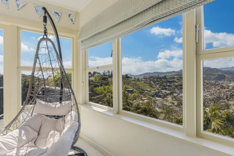 Photo of property in 89 Princes Drive, Britannia Heights, Nelson, 7010