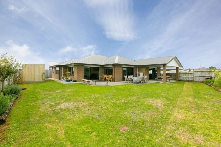 Photo of property in 1 Rawiri Drive, Bell Block, New Plymouth, 4312