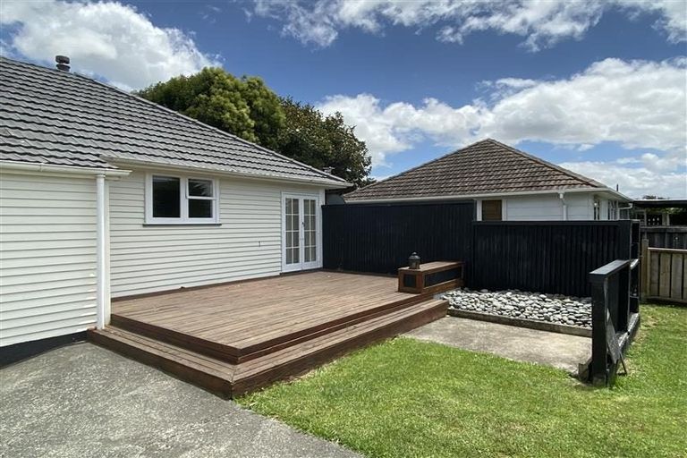 Photo of property in 105 Porchester Road, Papakura, 2110