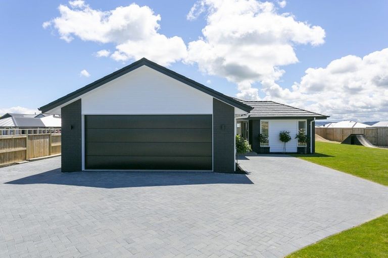 Photo of property in 18 Harakeke Drive, Wharewaka, Taupo, 3330