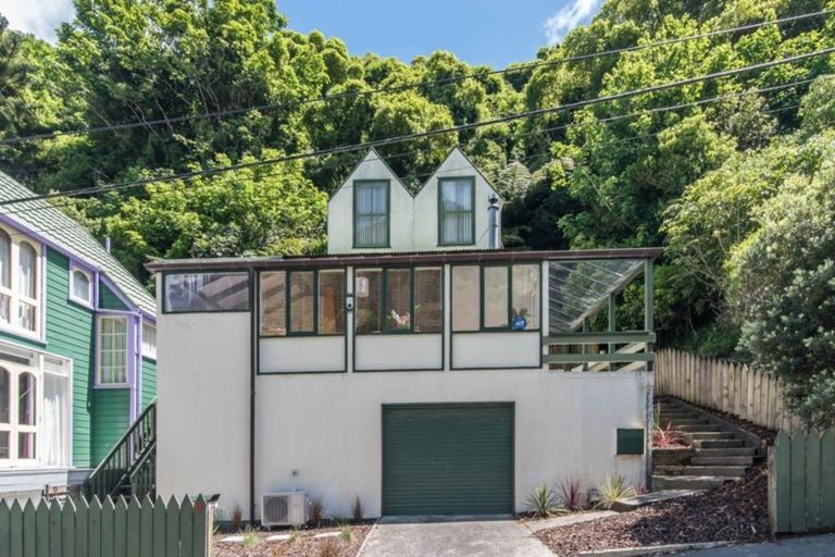 Photo of property in 11 Norway Street, Aro Valley, Wellington, 6012