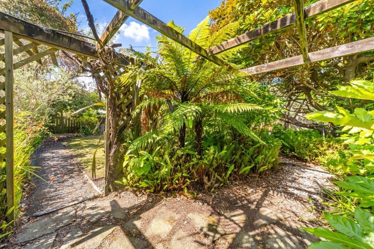 Photo of property in 17 Paremata Crescent, Paremata, Porirua, 5024