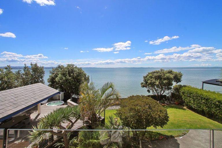 Photo of property in 26 Crispe Road, Clarks Beach, 2122