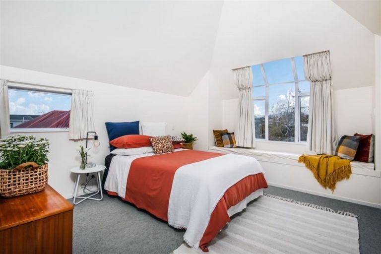 Photo of property in 20 Rugby Road, Birkenhead, Auckland, 0626