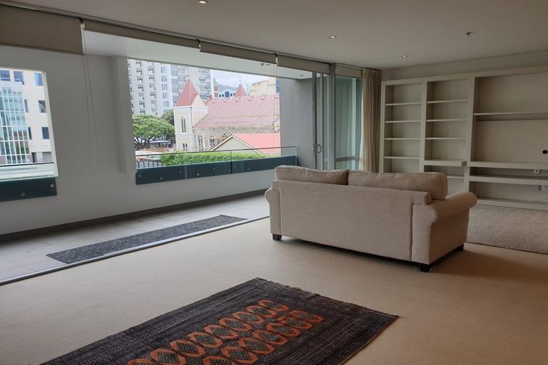 Photo of property in Sanctum Apartment, 10 Ebor Street, Te Aro, Wellington, 6011