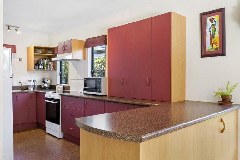 Photo of property in 2 Abbey Way, Rangatira Park, Taupo, 3330