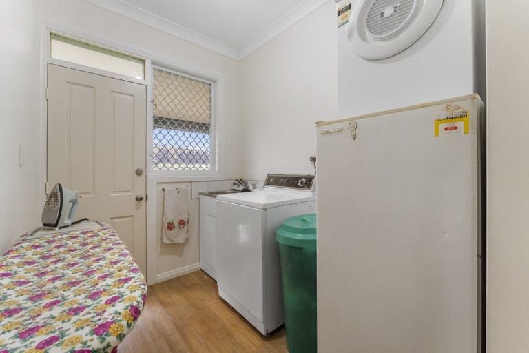 Photo of property in 72 Toi Street, Otaki Beach, Otaki, 5512