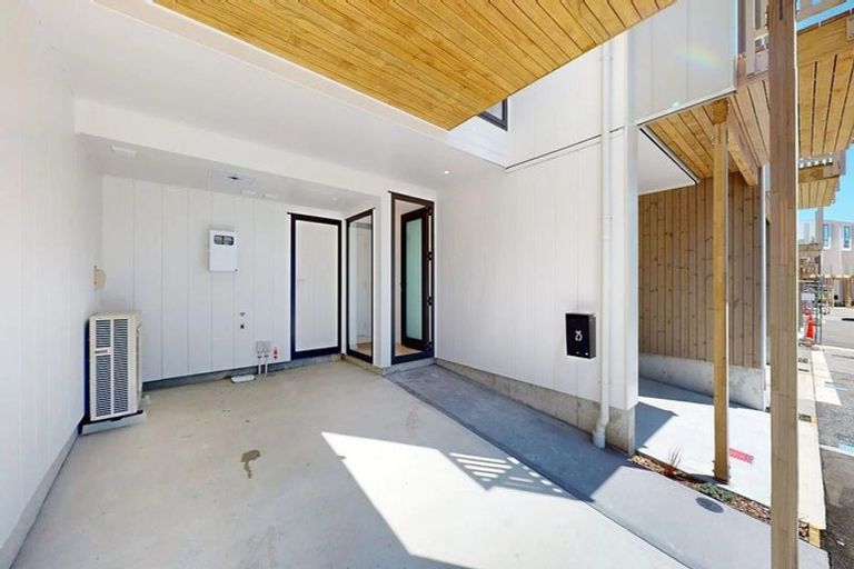 Photo of property in 25 Kamahi Place, Paraparaumu, 5032