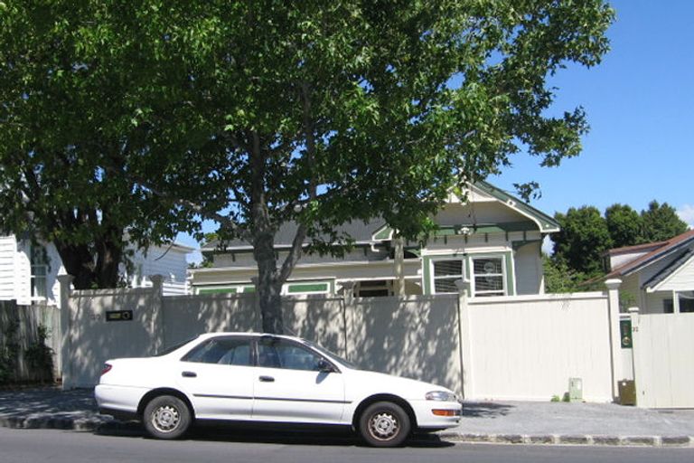 Photo of property in 30 Green Lane East, Pukekohe, 2120