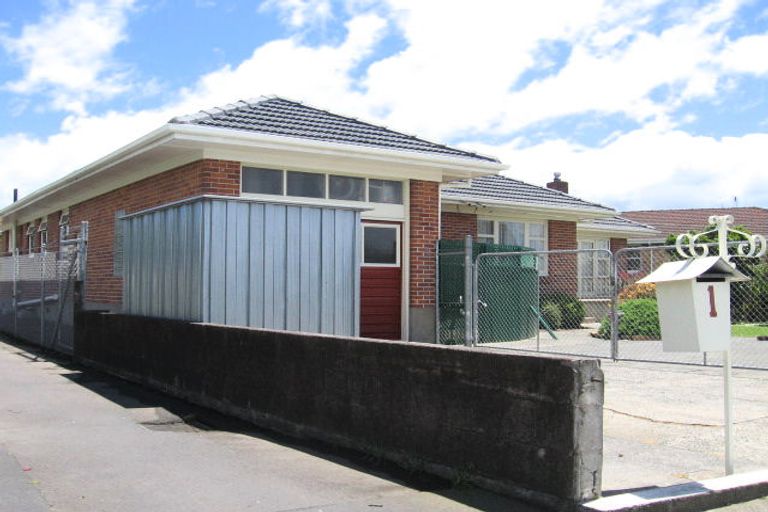 Photo of property in 1 Wyllie Road, Papatoetoe, Auckland, 2025