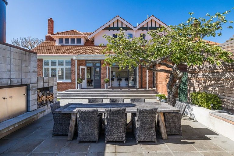 Photo of property in 15 Ings Avenue, Saint Clair, Dunedin, 9012