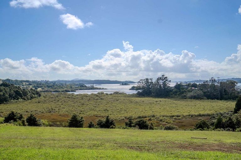 Photo of property in 77 Skudders Beach Road, Kerikeri, 0294