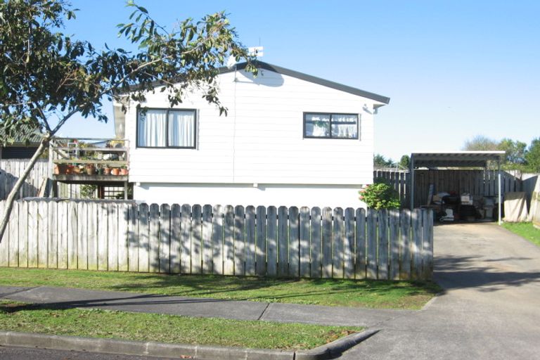 Photo of property in 3 Rhine Place, Weymouth, Auckland, 2103