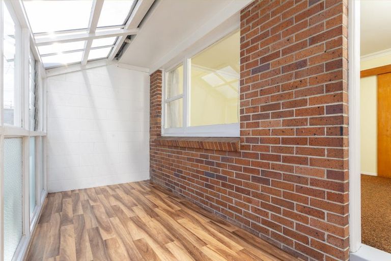 Photo of property in 2/70 Station Road, Papatoetoe, Auckland, 2025