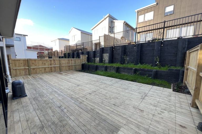 Photo of property in 7 Clara Road, Silverdale, 0932