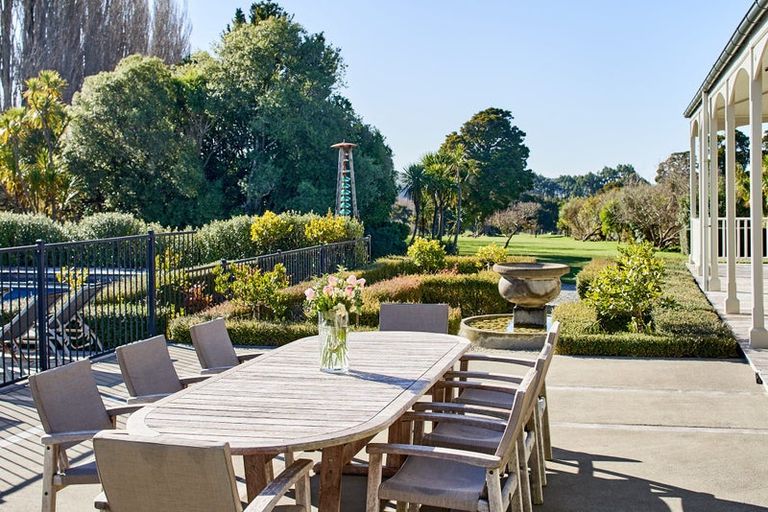 Photo of property in 460 Te Wharau, Admiral Hill, Gladstone, 5883