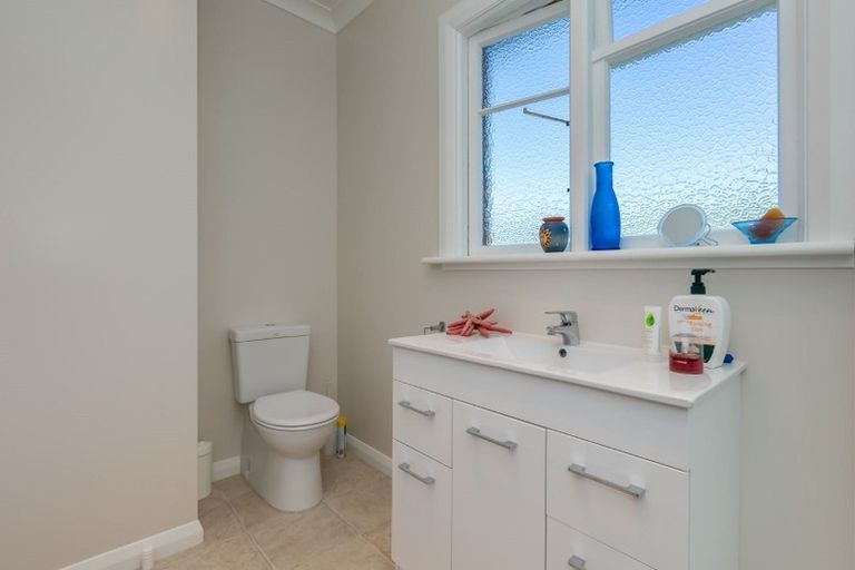Photo of property in 1 Jane Street, Macandrew Bay, Dunedin, 9014