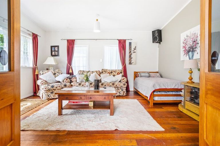 Photo of property in 100 Bethells Road, Waitakere, Henderson, 0781