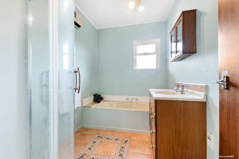 Photo of property in 40 Chequers Avenue, Glenfield, Auckland, 0629