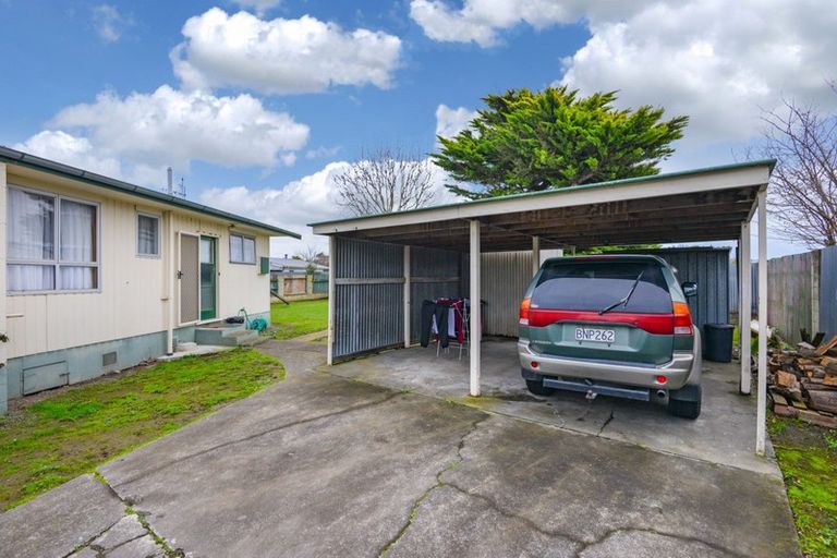 Photo of property in 27 Liverpool Crescent, Flaxmere, Hastings, 4120