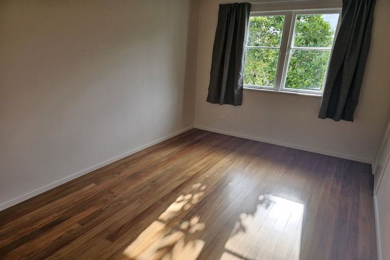 Photo of property in 1a Whimp Avenue, Onerahi, Whangarei, 0110