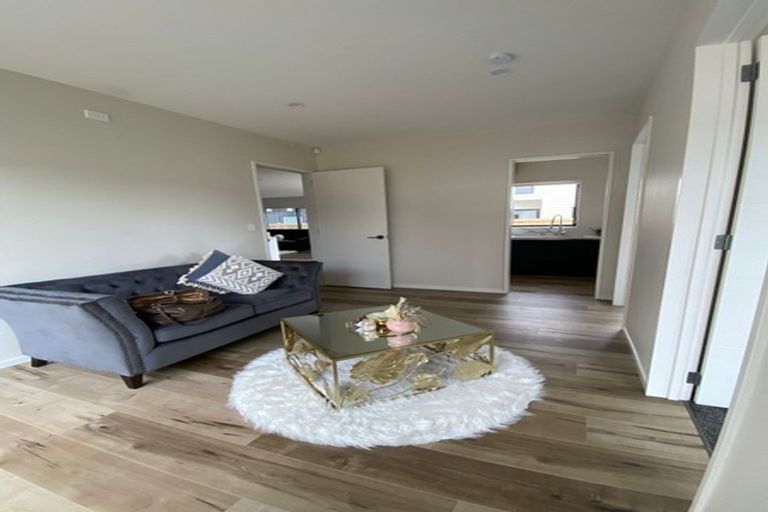 Photo of property in 13 Downpatrick Drive, Flat Bush, Auckland, 2019