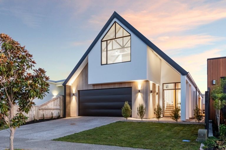 Photo of property in 14 Pimelea Street, Papamoa Beach, Papamoa, 3118