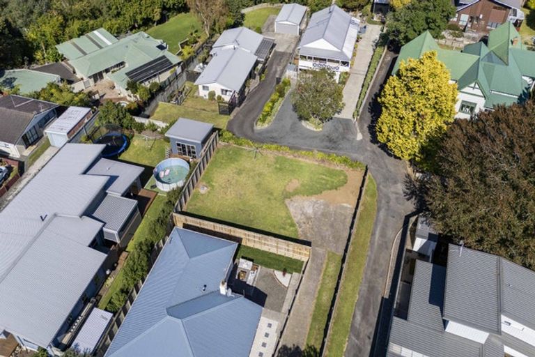 Photo of property in 164a Mangorei Road, Merrilands, New Plymouth, 4312