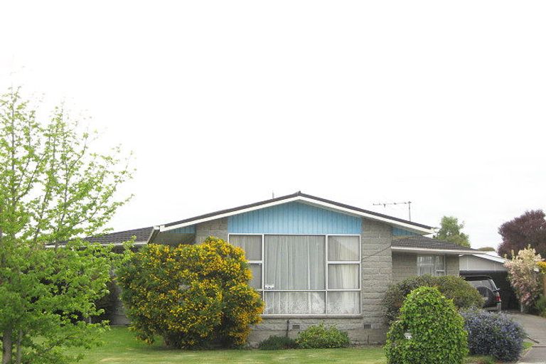 Photo of property in 21 Freebairn Street, Redwood, Christchurch, 8051
