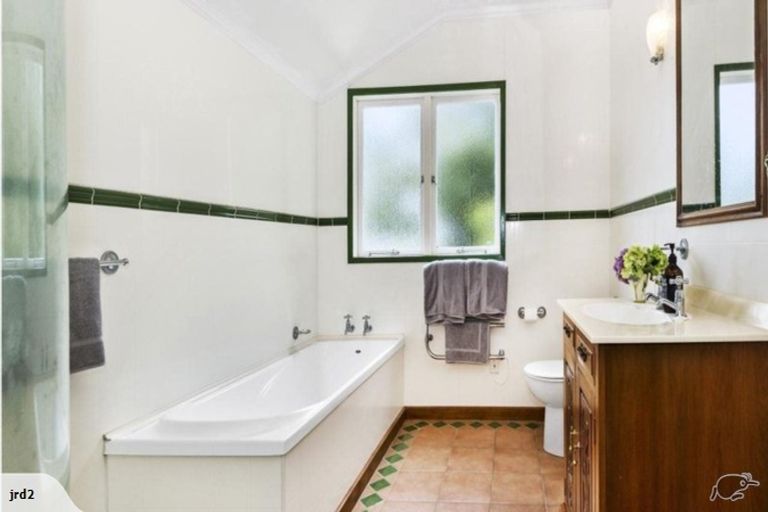 Photo of property in 43 Youngs Grove, Pukekohe, 2120