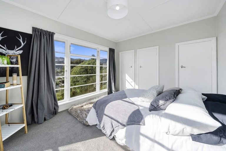 Photo of property in 20 Bledisloe Crescent, Wainuiomata, Lower Hutt, 5014