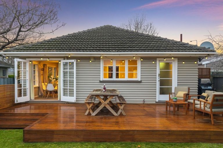 Photo of property in 241 Innes Road, Mairehau, Christchurch, 8052