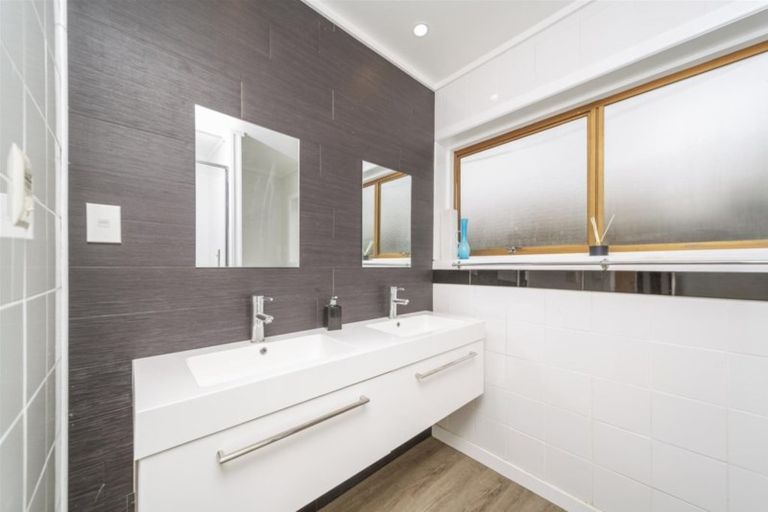 Photo of property in 17a Victoria Street, Foxton, 4814