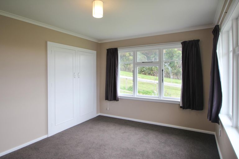 Photo of property in 15 Semple Street, Kakanui, Oamaru, 9495