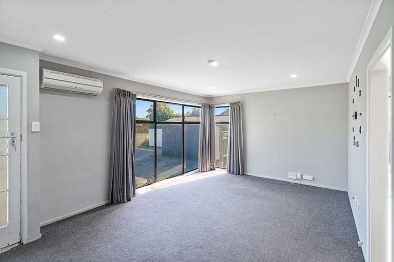 Photo of property in 2a Skerten Avenue, Hornby, Christchurch, 8042