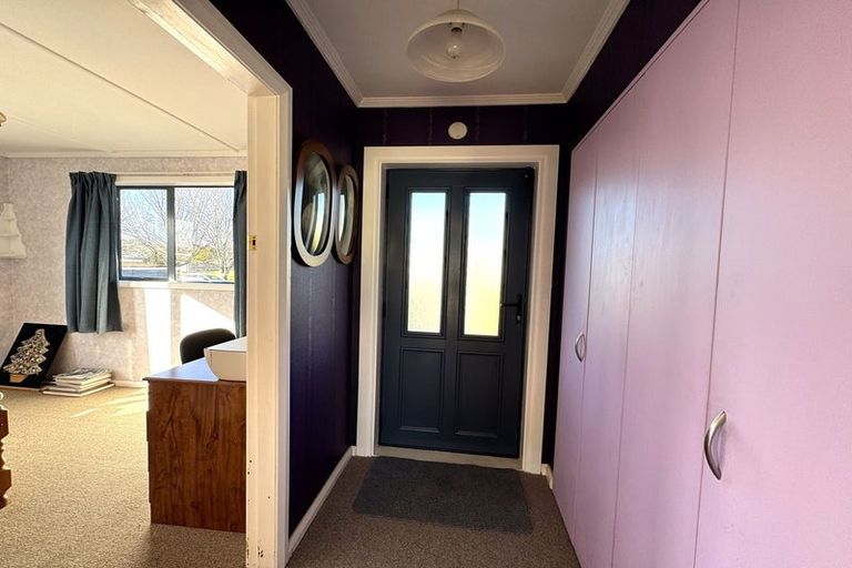 Photo of property in 24 Lanark Street, Balclutha, 9230