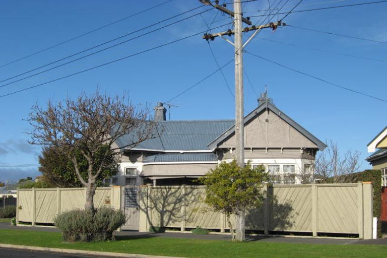 Photo of property in 17 Hargest Crescent, Saint Kilda, Dunedin, 9012