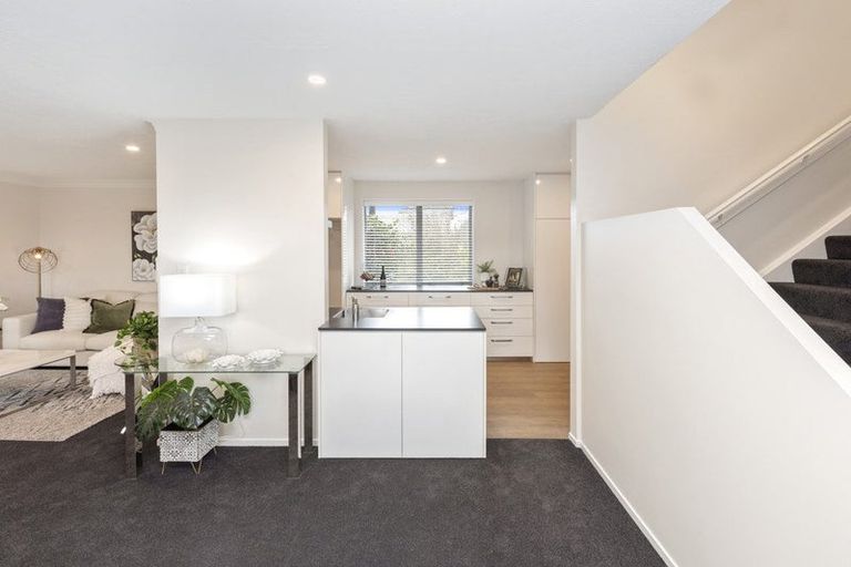 Photo of property in 29 Te Maru Place, Redwood, Christchurch, 8051